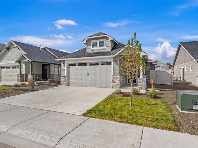Building Photo - Coming Soon in Meridian! 3 Bed Beauty w/ A...