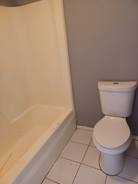 Building Photo - 313 Bolivar Ave