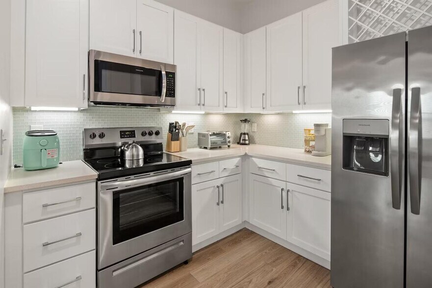 Building Photo - 8890 Founders Square Dr