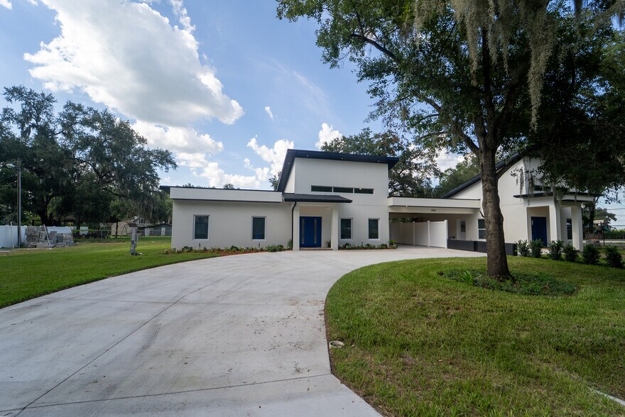 Building Photo - 2902 Robinson Rd