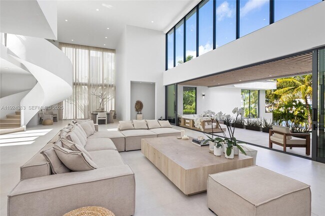 Building Photo - 773 NE 77th Terrace