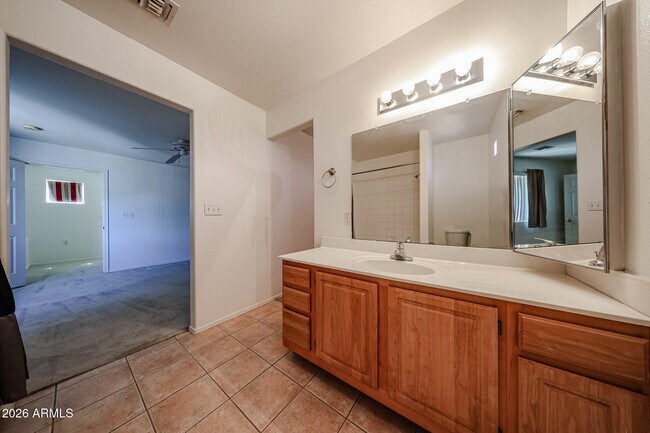 Building Photo - 3221 N 37th St