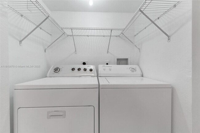 Building Photo - 15400 SW 284th St