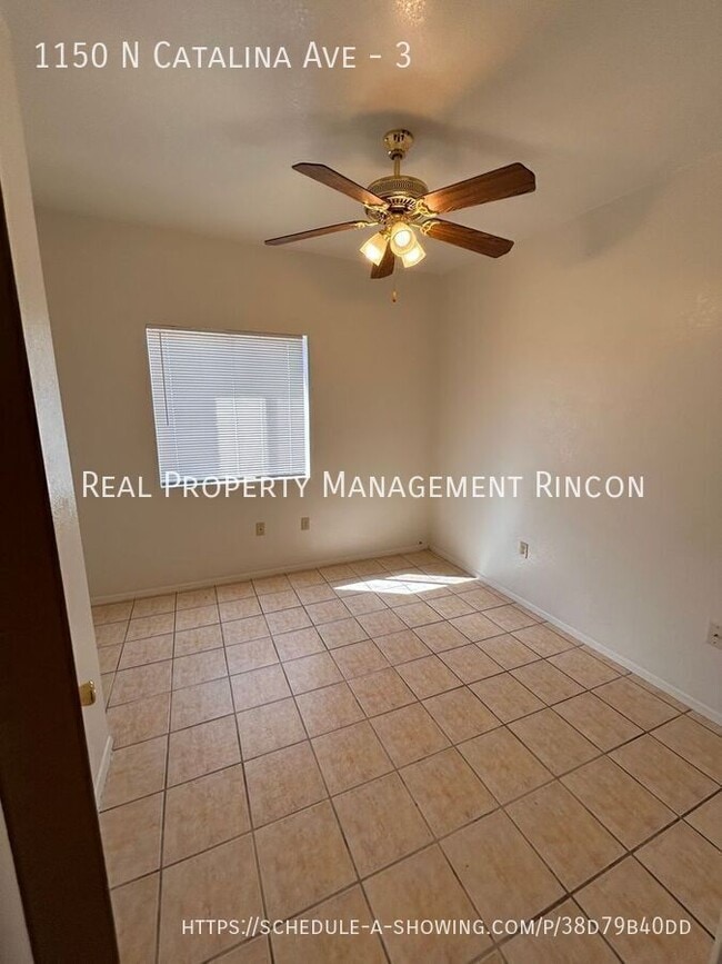 Building Photo - 1150 N Catalina Ave