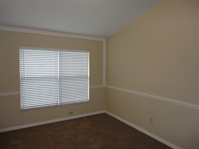 Building Photo - 1722 Wakefield Dr