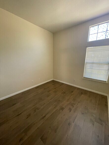 Building Photo - 4317 Escambia Ct