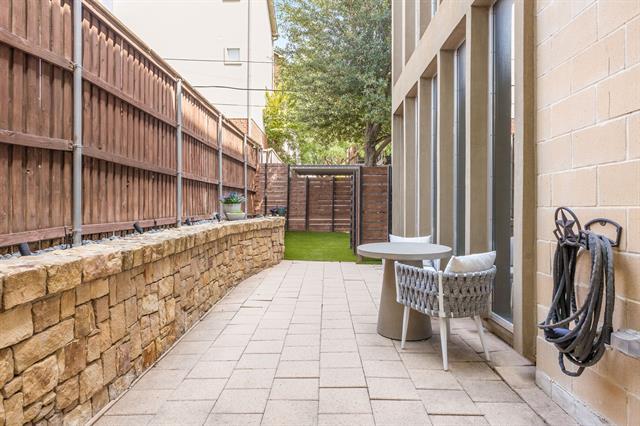 Building Photo - 4206 Buena Vista St