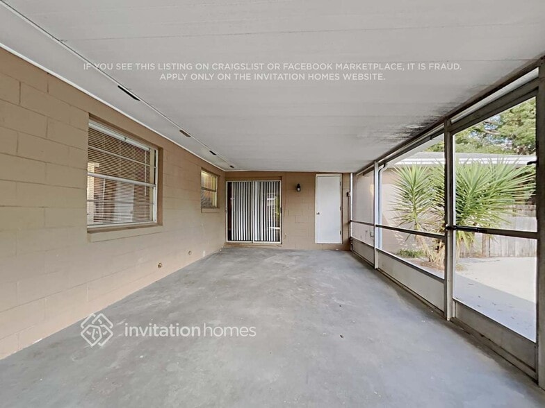 Building Photo - 620 Swallow Dr