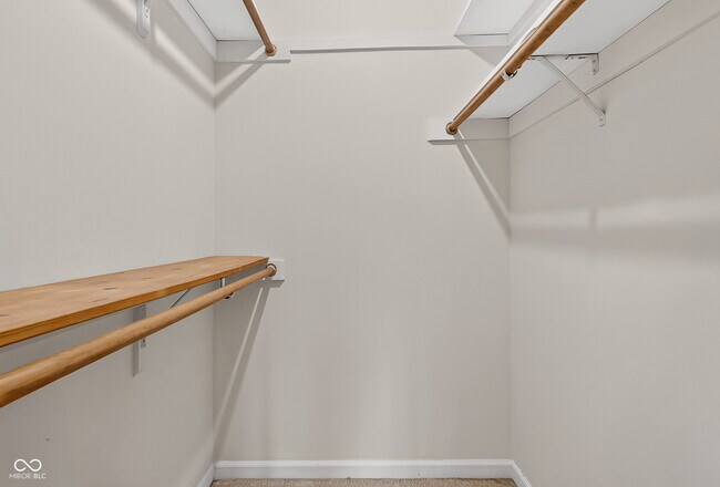Building Photo - 3916 W 96th St