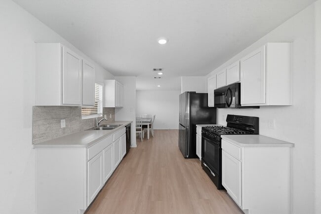 Building Photo - 32506 Orchard Haze Dr