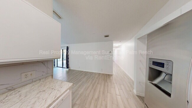 Building Photo - 13789 Bottlebrush Ct