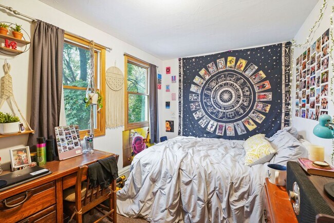 Building Photo - Great Mission Hill 4 bed