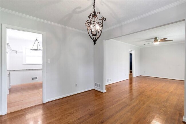 Building Photo - 2850 Templar Knight Dr