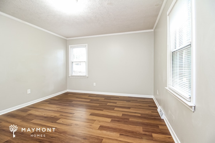 Building Photo - 402 Roosevelt Dr