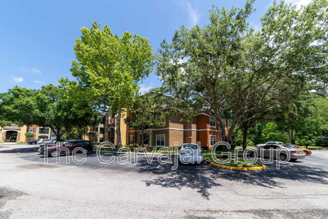Building Photo - 725 Crest Pines Dr