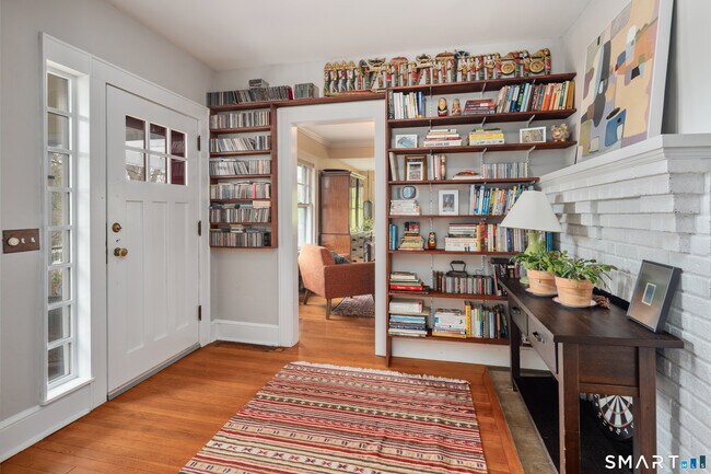 Building Photo - 13 Birch St