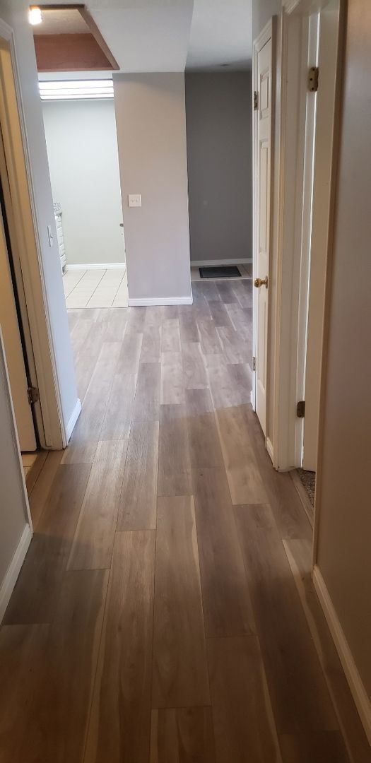 Building Photo - Charming 2 Bedroom Condo with Great Amenit...