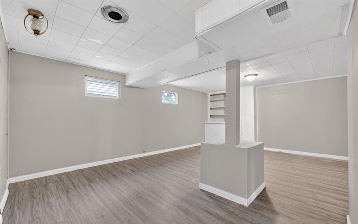 Building Photo - 8576 Kathlyn Dr