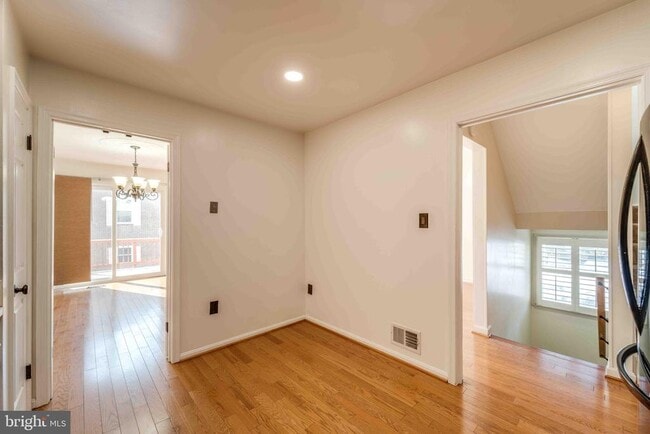 Building Photo - 7713 Bristol Square Ct