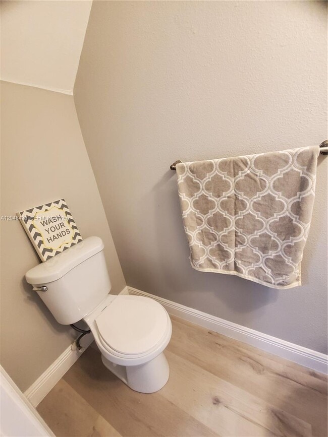 Building Photo - 7858 Dixie Beach Cir