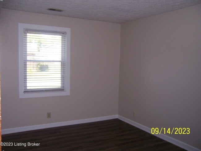 Building Photo - 11007 Walbridge Ct
