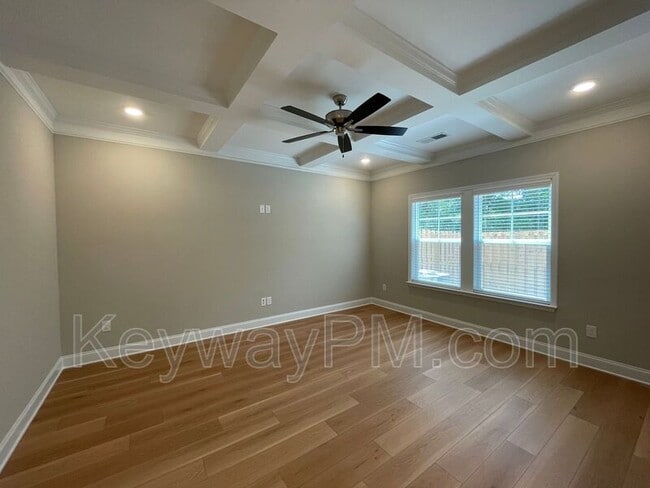 Building Photo - 3099 Venetian Dr