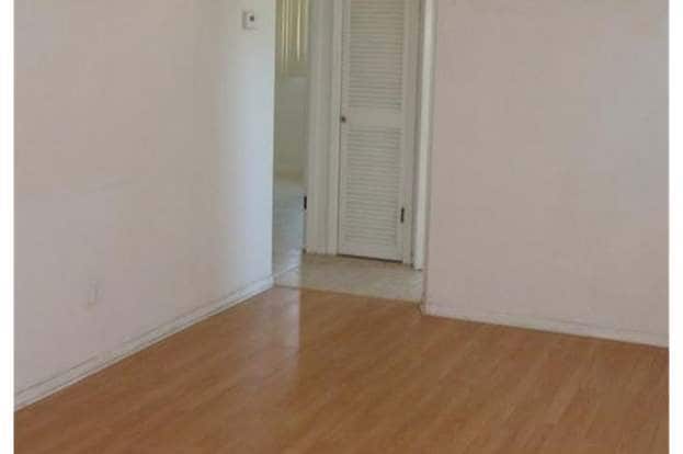 Building Photo - 3503 Oakhurst Dr