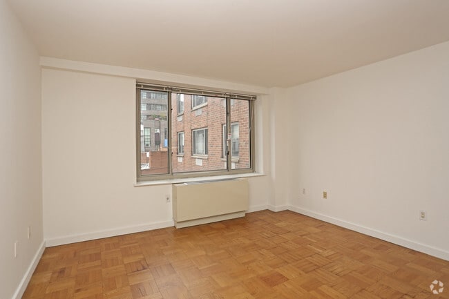 Interior Photo - Chelsea Grande