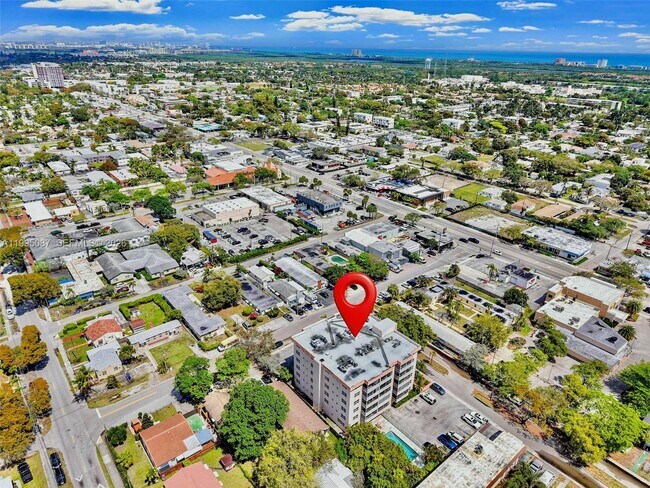 Building Photo - 1830 Dixieana St