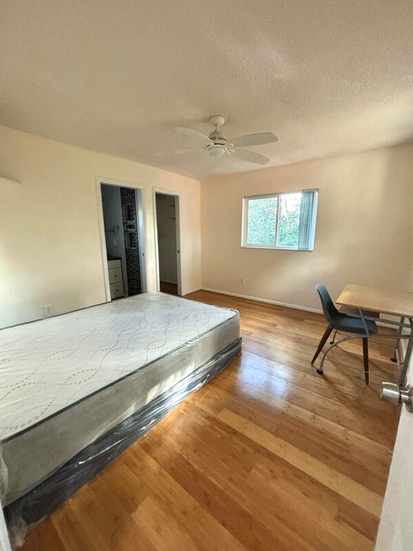 Building Photo - 9526 Brimton Dr