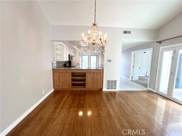 Building Photo - 15 Creekwood
