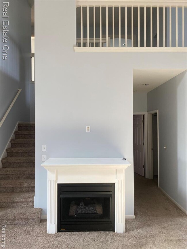 Building Photo - 39206 Silverthorne Bend