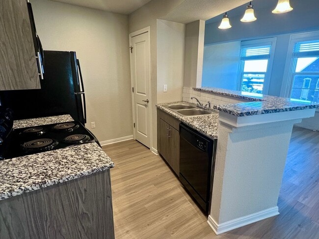 Building Photo - The Madison - Downtown Waco