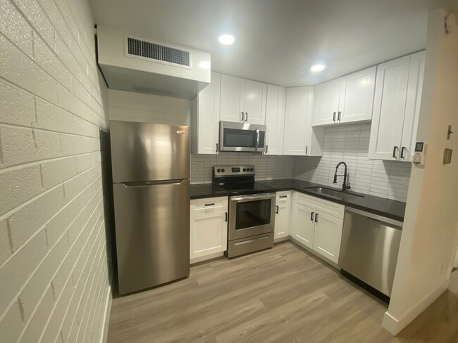 Floorplan - *End Mgmt 10.15.24* 123 W Missouri *Final ...