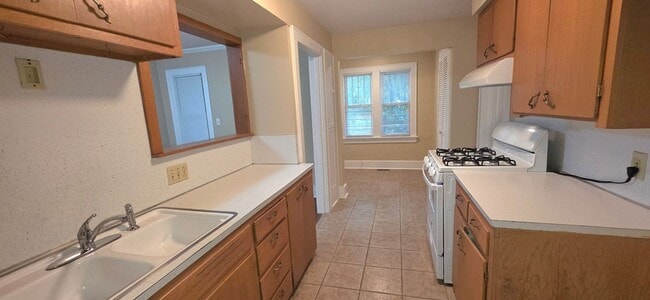 Building Photo - Rountree Area, Close to MSU! 2 Bedroom House!  $1095!