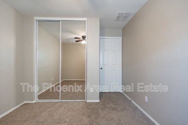Building Photo - 28214 N Quartz Way
