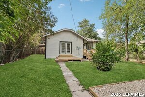 Building Photo - 1119 W Huisache Ave