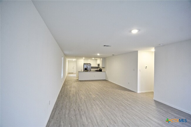 Building Photo - 1607 Knoll Rdg