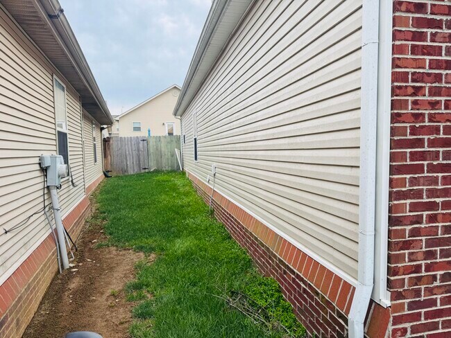 Building Photo - 2161 Millstone Way