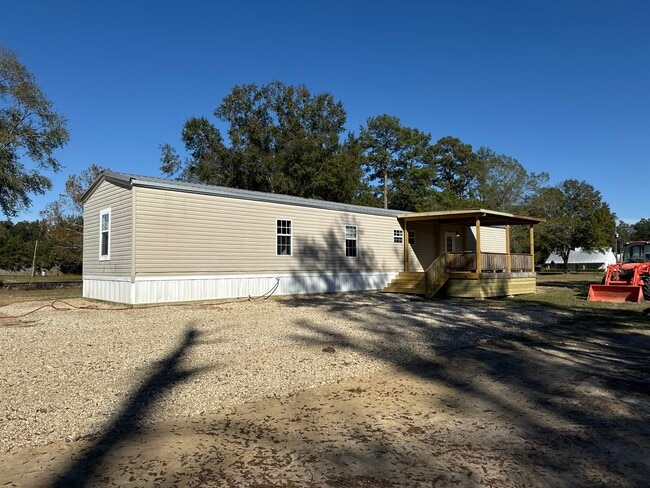 Building Photo - 11188 E Nickens Rd