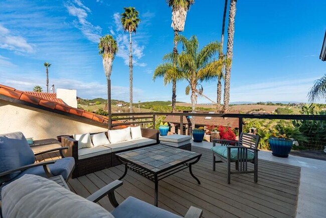 Building Photo - 6088 De La Rosa Ln