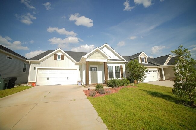 Building Photo - 219 Bienville Pl