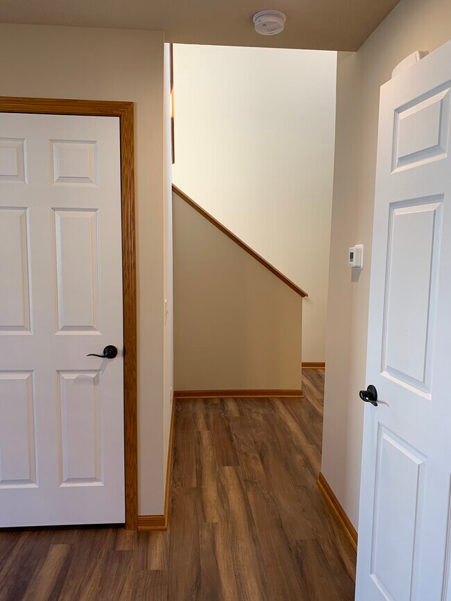 Building Photo - 9052 Tumbleweed Dr