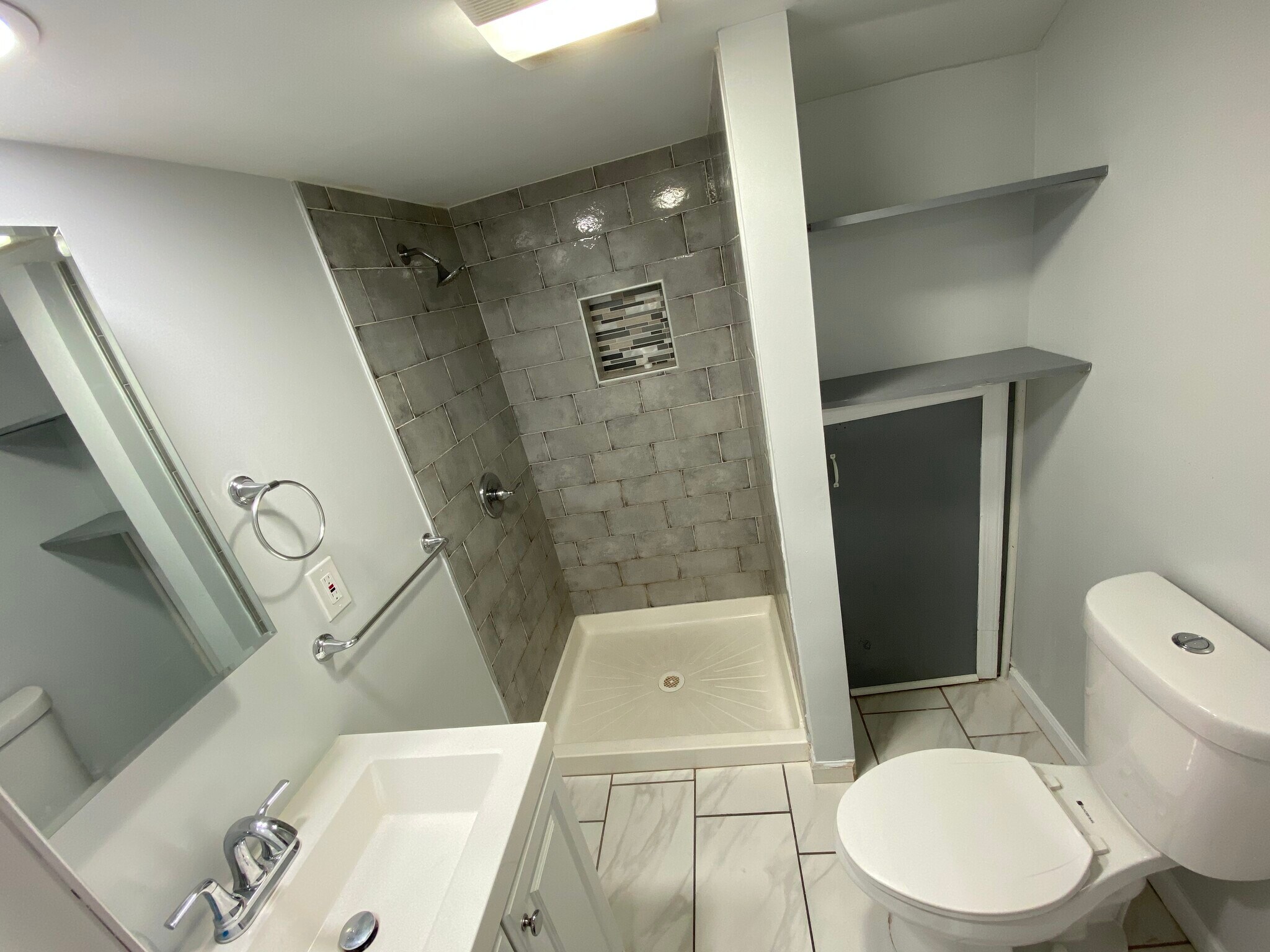 Building Photo - 312 S Spring St