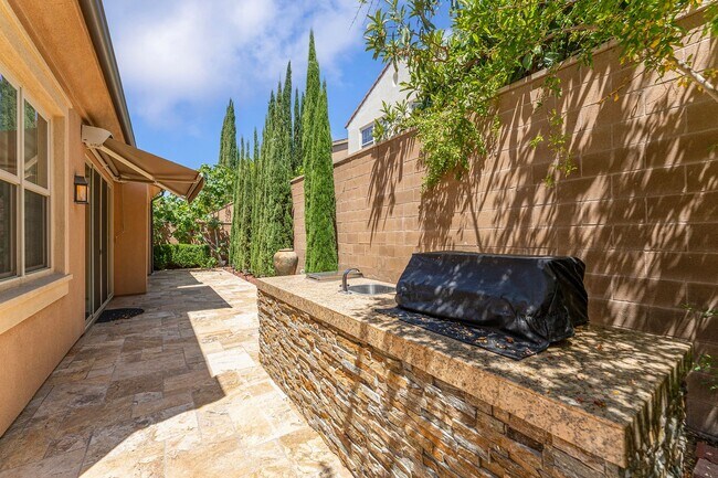 Building Photo - 59 Parkdale