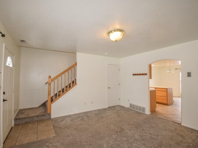 Building Photo - 105 Penhurst Pl
