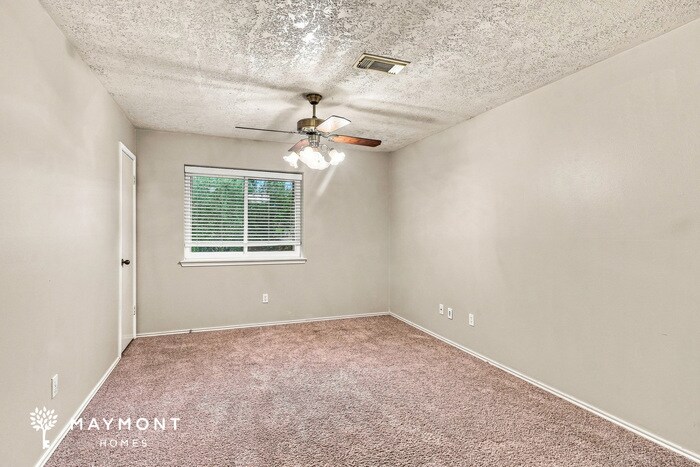 Building Photo - 4715 Trevor Hill Dr