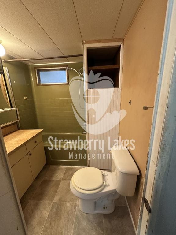 Building Photo - 121 Lakeside Dr