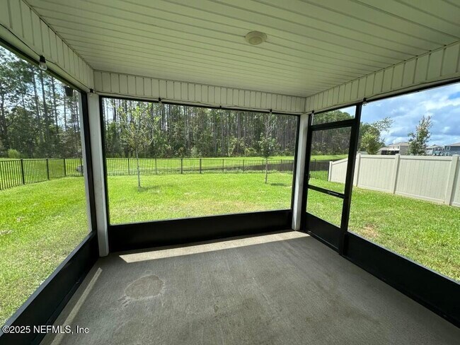 Building Photo - 66108 Edgewater Dr