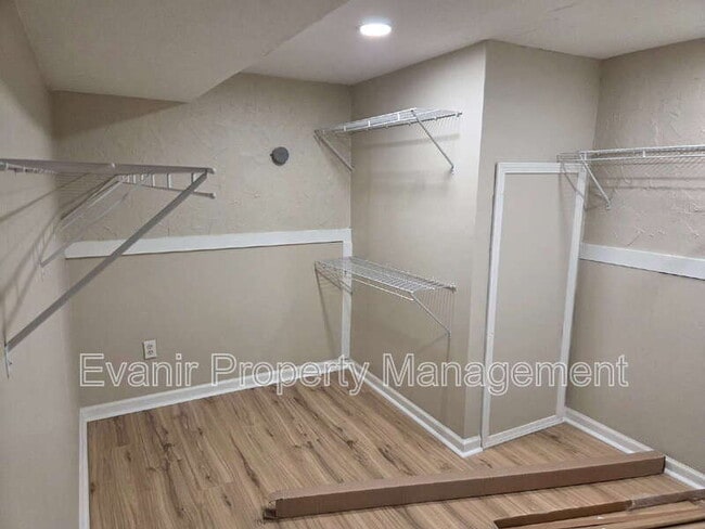 Building Photo - 3623 Bolamo Dr